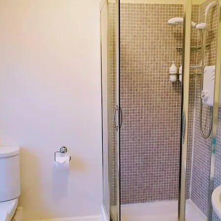 Period Set Within Equestrian Centre Βίλα Ashford