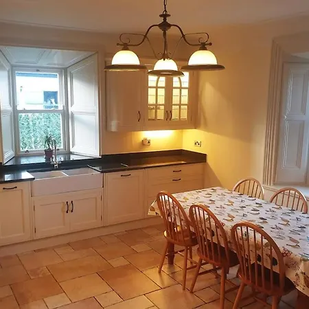 Period Set Within Equestrian Centre Villa